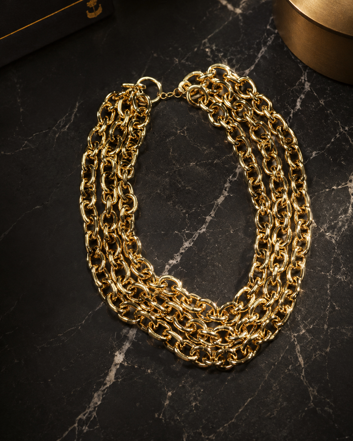 The Monarch Multi-Link Collar
